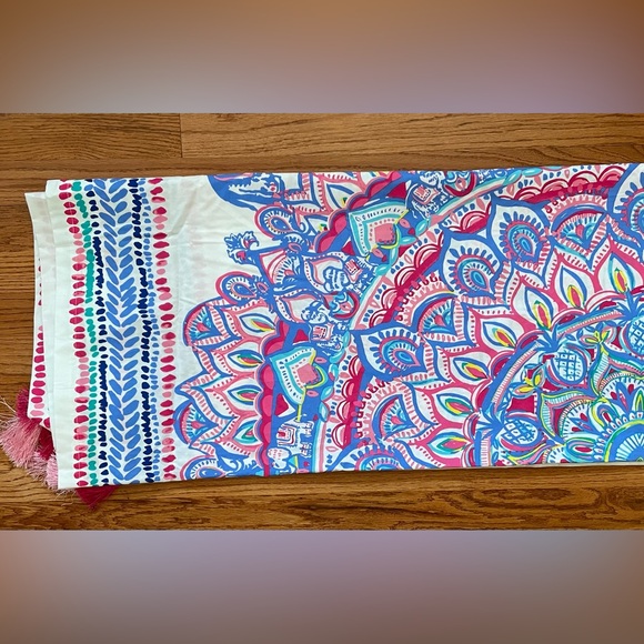 NWOB Mandala Pineapple Tassel Tapestry. Lilly+Pottery Barn Collab💕🍍💙 - Picture 9 of 17